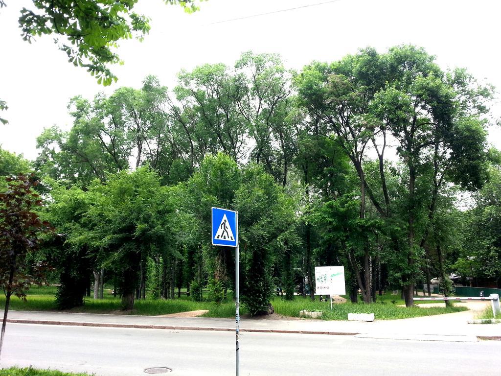 Standard Apartment On Umanskaya Kiew Exterior foto